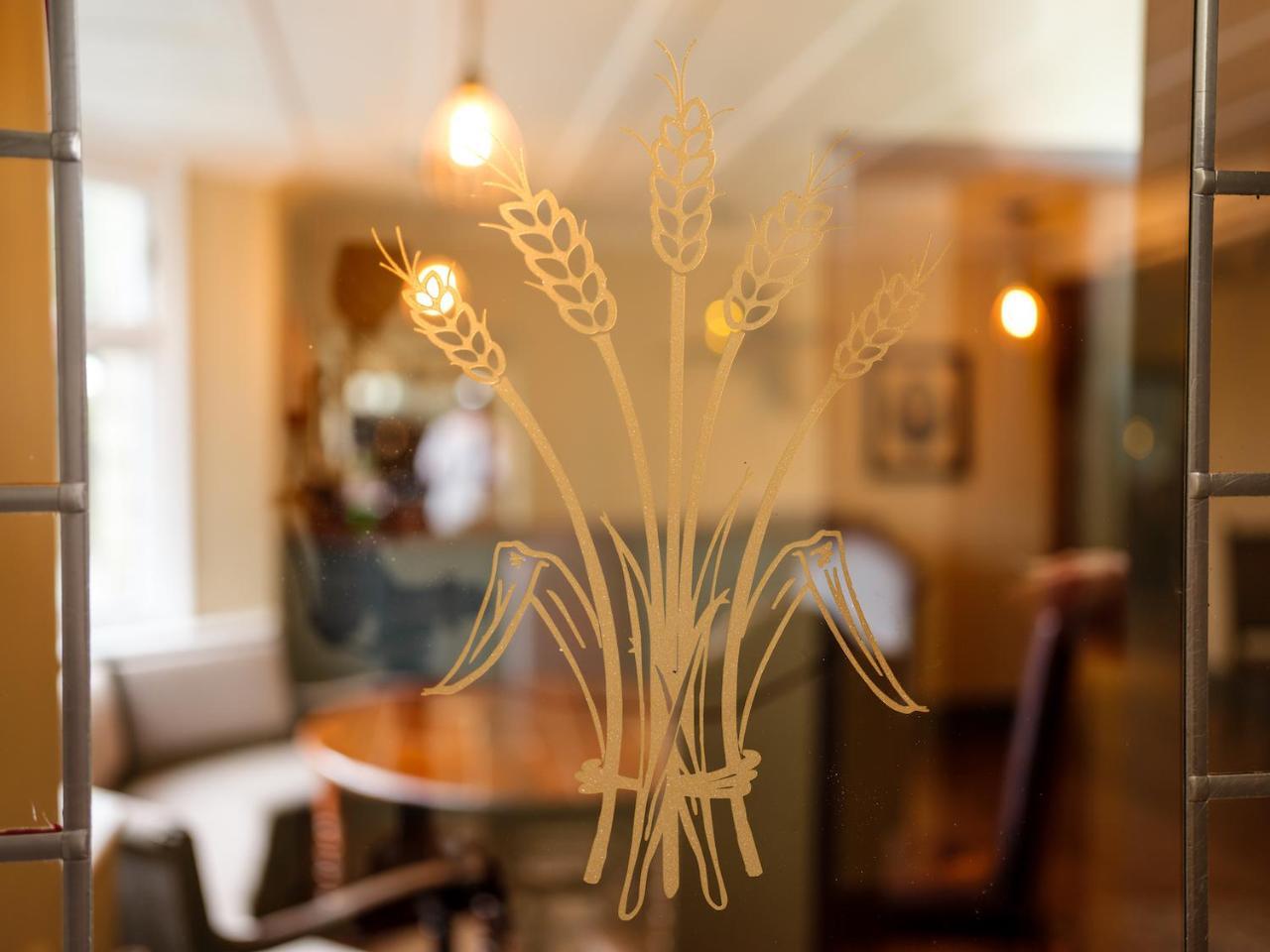 The Wheatsheaf At Beetham Hotel Sandside  Exterior foto